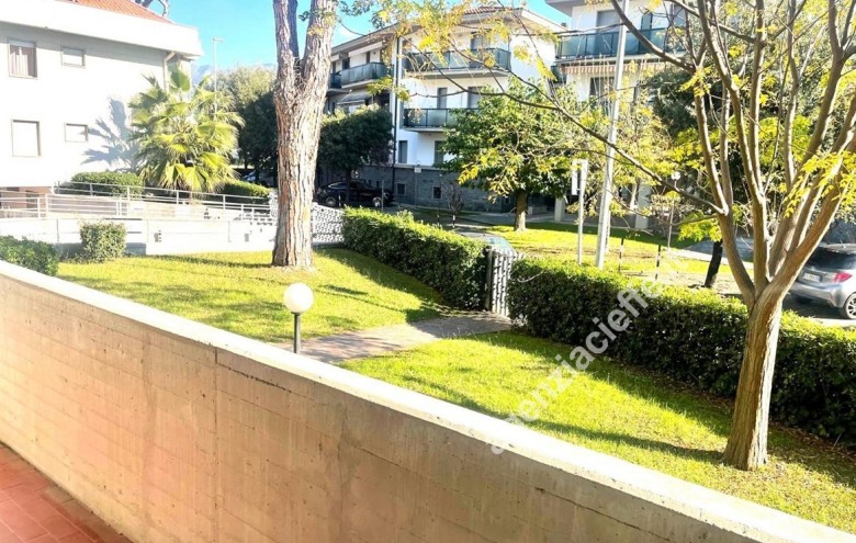 Appartamento in vendita a Massa