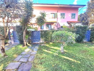 Villetta a schiera in vendita a Forte dei Marmi