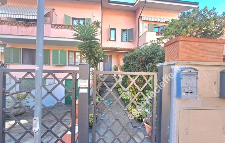 Villetta a schiera in vendita a Forte dei Marmi