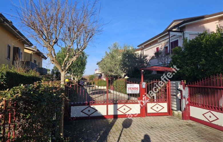 Appartamento in vendita a Massa