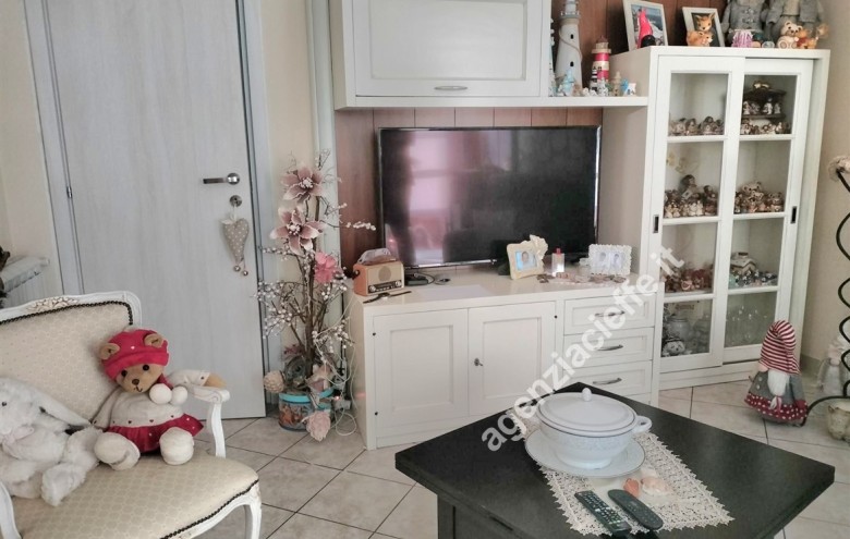 Appartamento in vendita a Montignoso