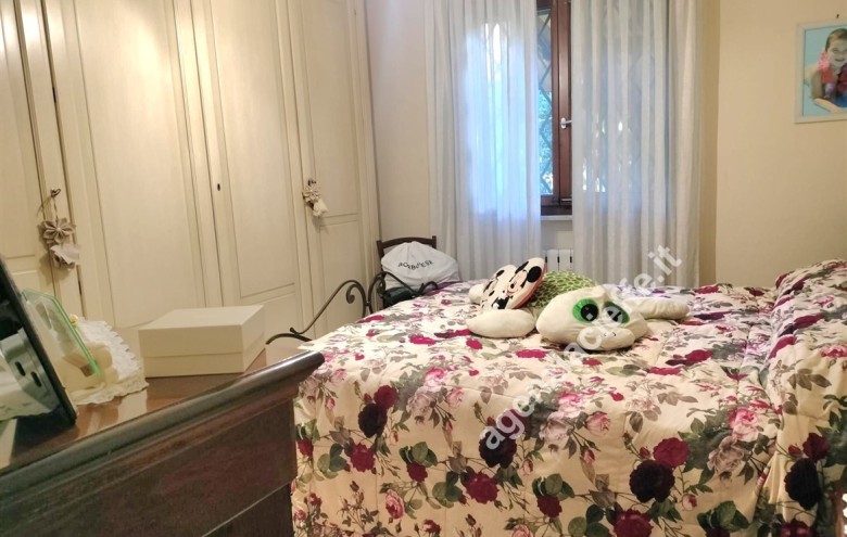 Appartamento in vendita a Montignoso