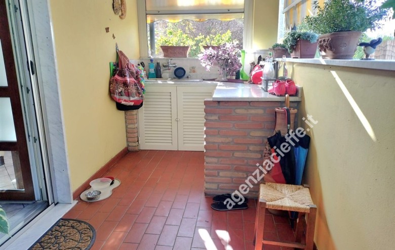 Appartamento in vendita a Montignoso