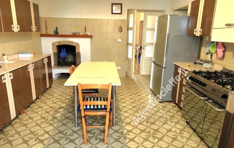 Appartamento in vendita a Massa