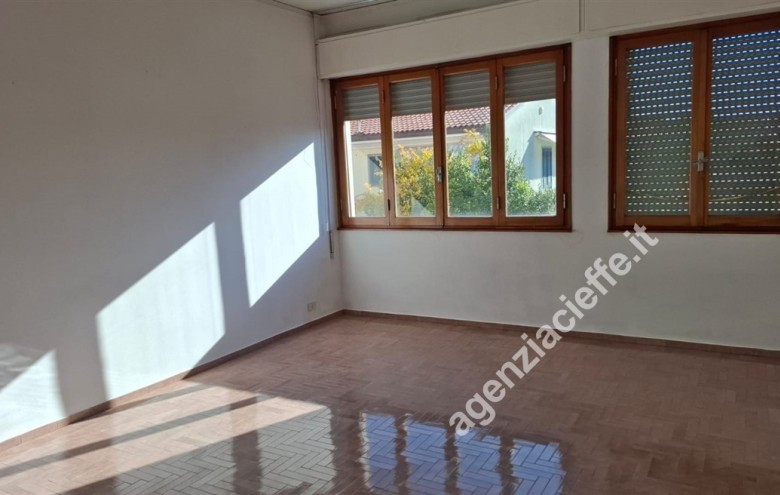 Appartamento in vendita a Massa