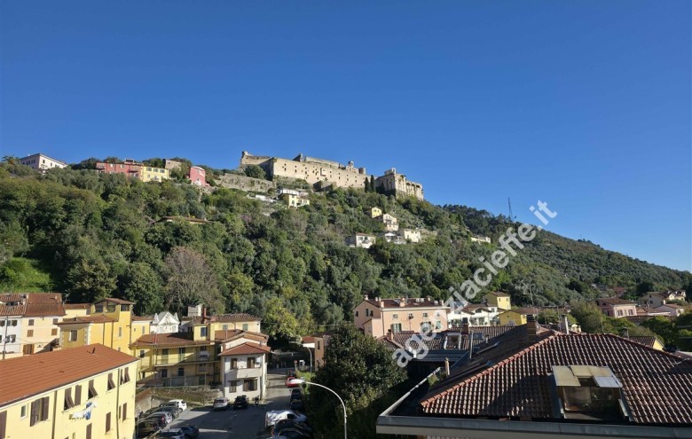 Appartamento in vendita a Massa