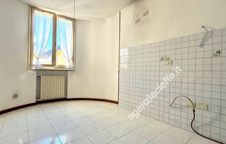 Appartamento in vendita a Massa