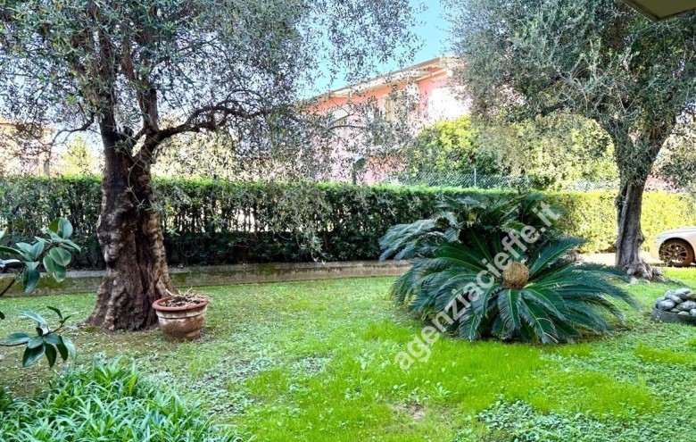 Appartamento in vendita a Massa