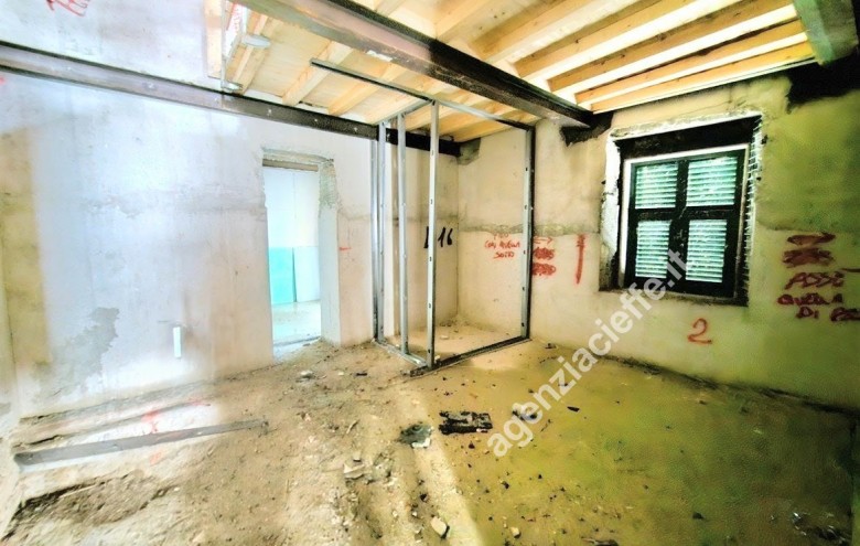 Appartamento in vendita a Massa