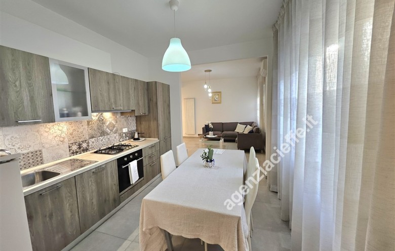 Appartamento in vendita a Carrara