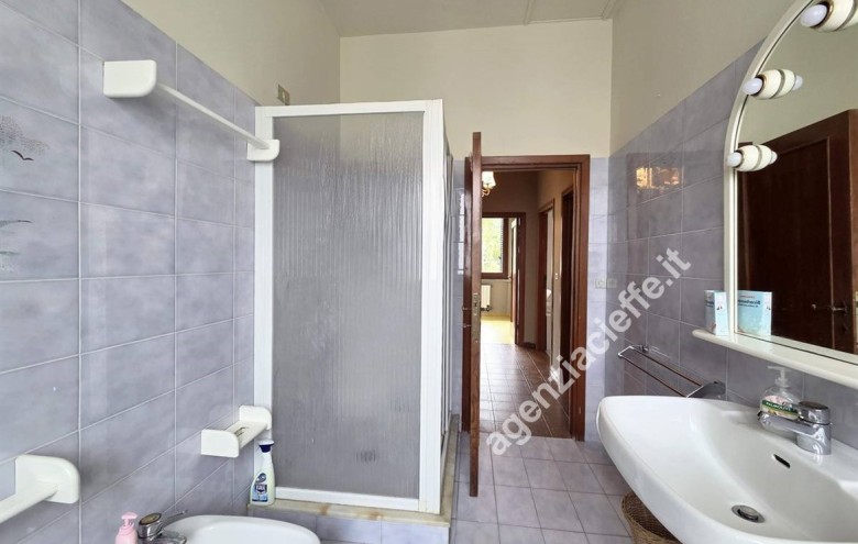 Villa singola in vendita a Massa