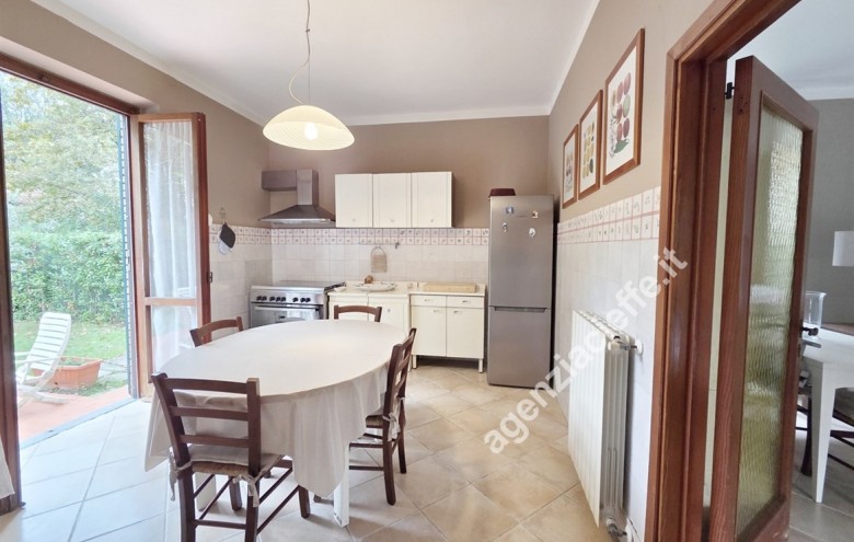 Villa singola in vendita a Massa