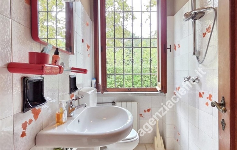 Villa singola in vendita a Massa