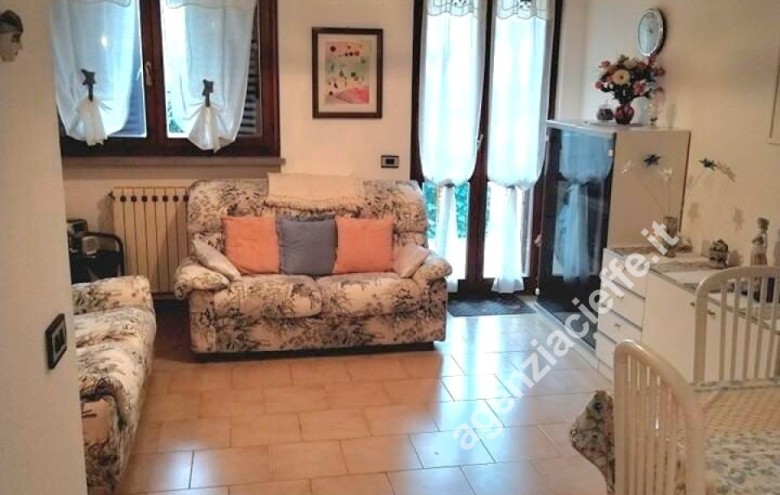 Villetta a schiera in vendita a Massa