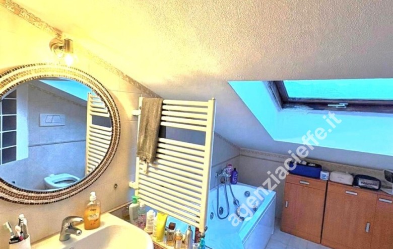 Appartamento in vendita a Massa