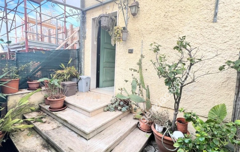 Appartamento in vendita a Montignoso