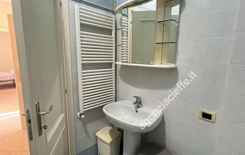 Appartamento in vendita a Montignoso