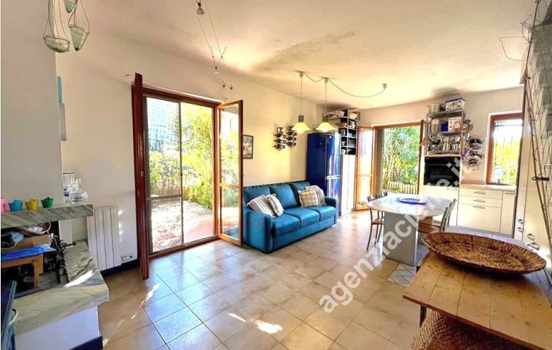 Villetta a schiera in vendita a Massa