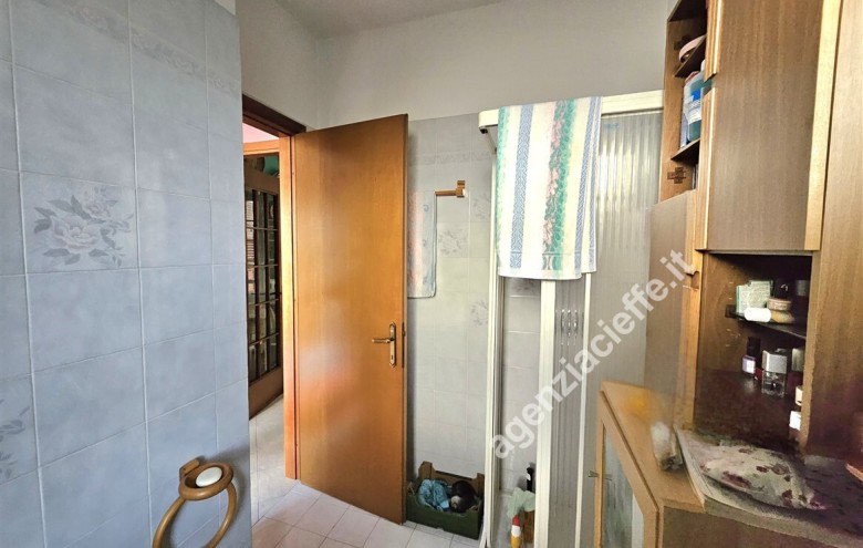 Bifamiliare in vendita a Massa