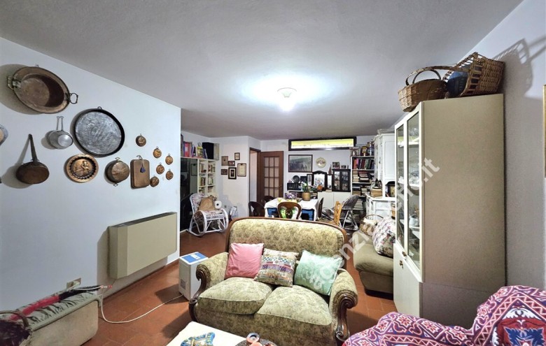 Bifamiliare in vendita a Massa