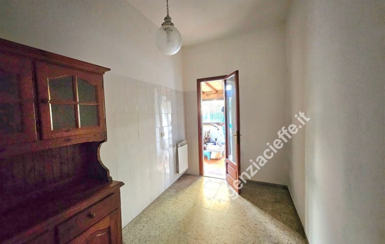 Bifamiliare in vendita a Massa