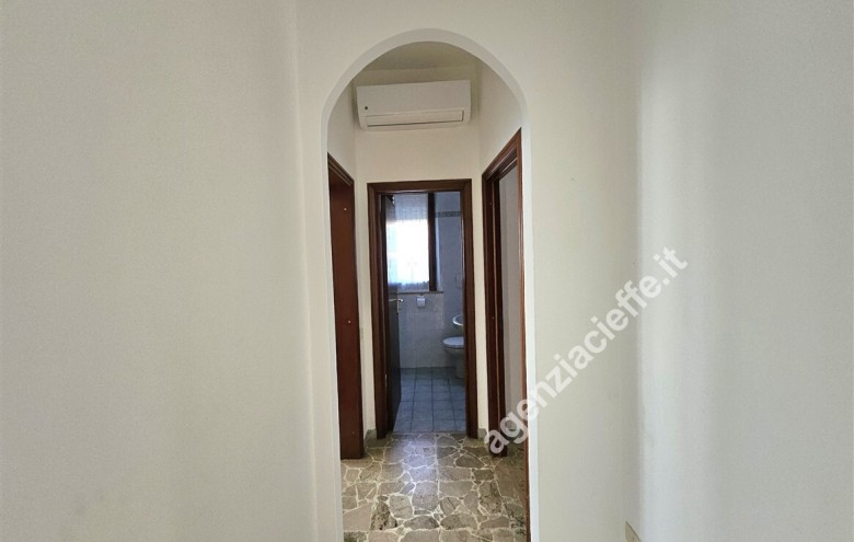 Bifamiliare in vendita a Massa