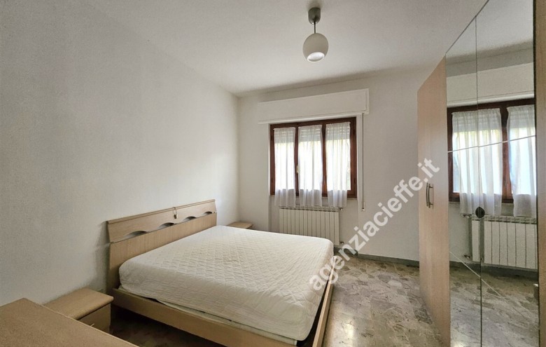 Bifamiliare in vendita a Massa