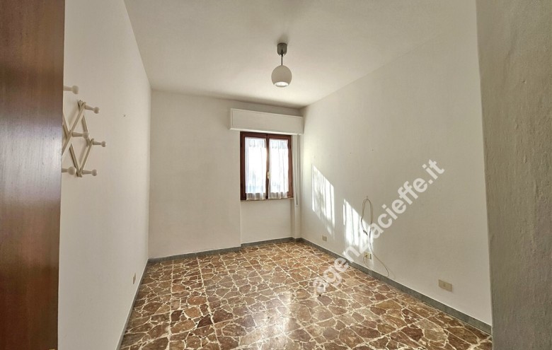 Bifamiliare in vendita a Massa