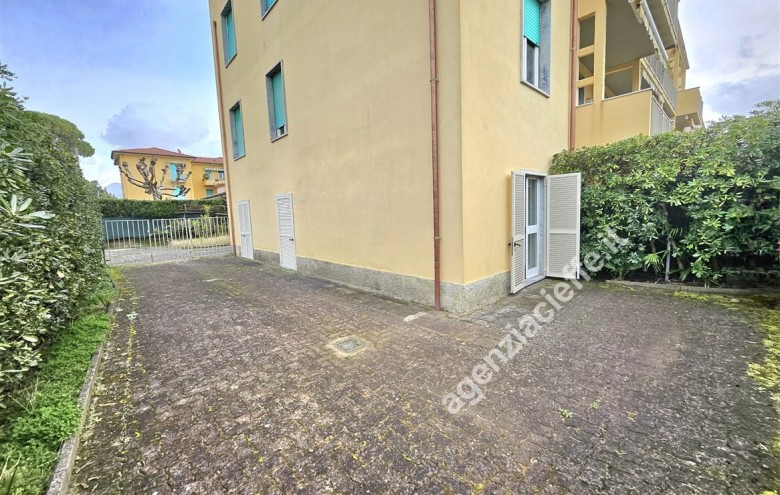 Appartamento in vendita a Massa