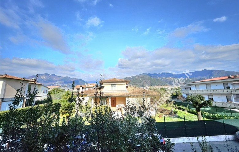 Appartamento in vendita a Massa