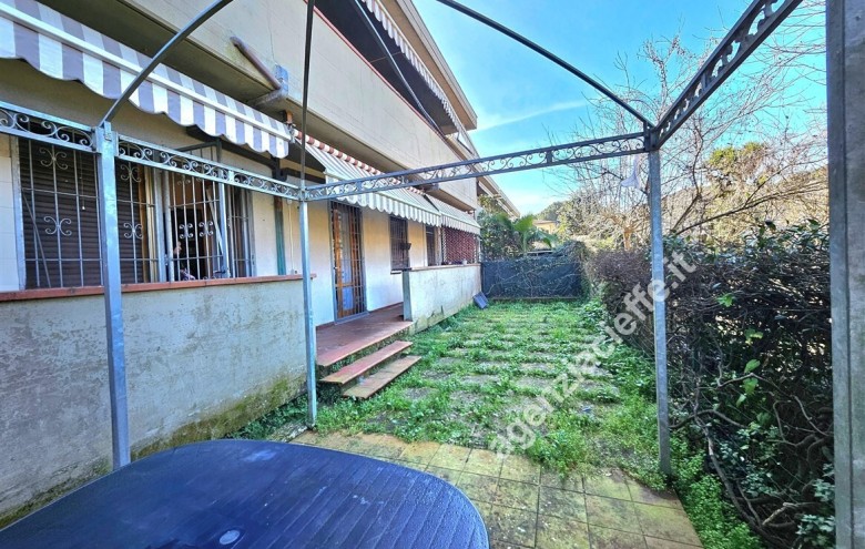 Appartamento in vendita a Massa