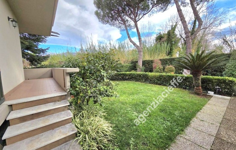 Appartamento in vendita a Massa