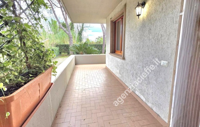 Appartamento in vendita a Massa