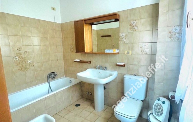 Appartamento in vendita a Massa