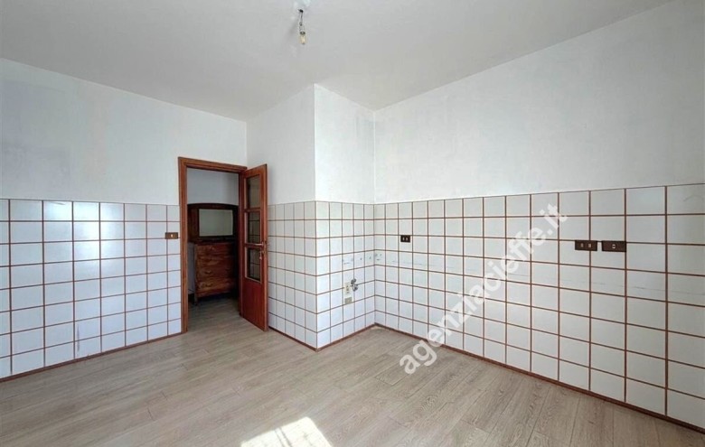 Appartamento in vendita a Massa