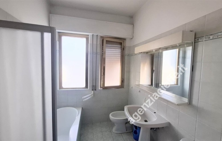 Appartamento in vendita a Massa