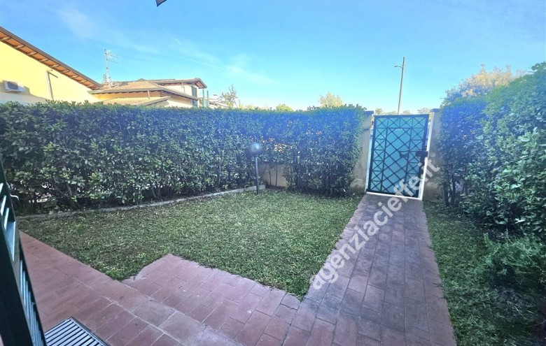 Appartamento in vendita a Massa