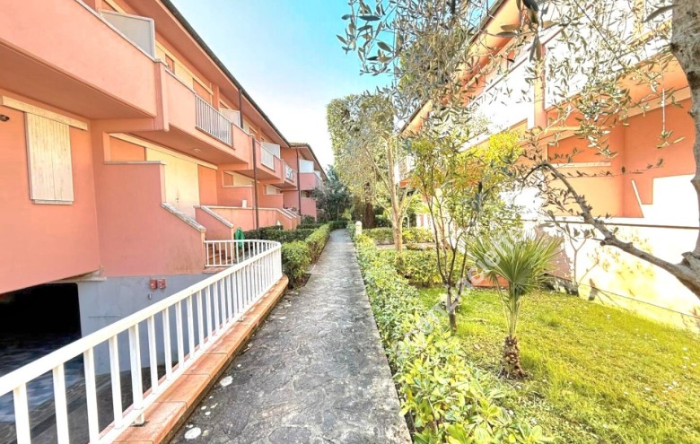 Villetta a schiera in vendita a Massa