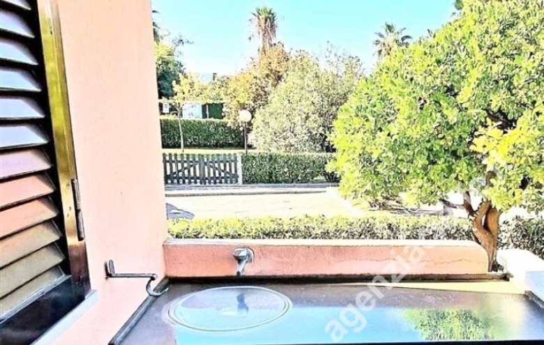 Villetta a schiera in vendita a Massa