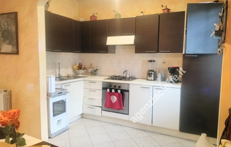 Villetta a schiera in vendita a Massa