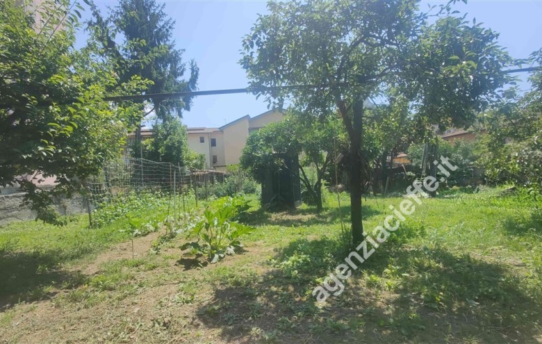 Villa singola in vendita a Massa