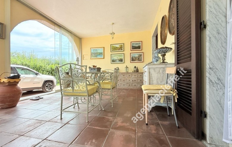 Villa singola in vendita a Massa