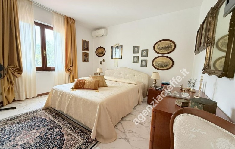Villa singola in vendita a Massa