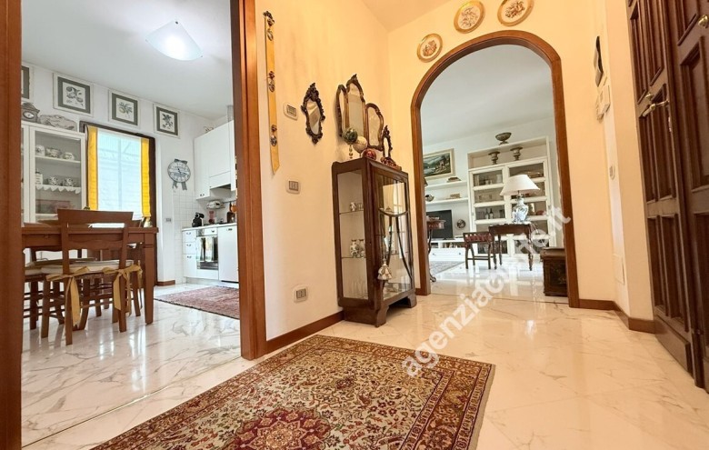 Villa singola in vendita a Massa