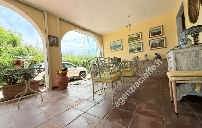 Villa singola in vendita a Massa