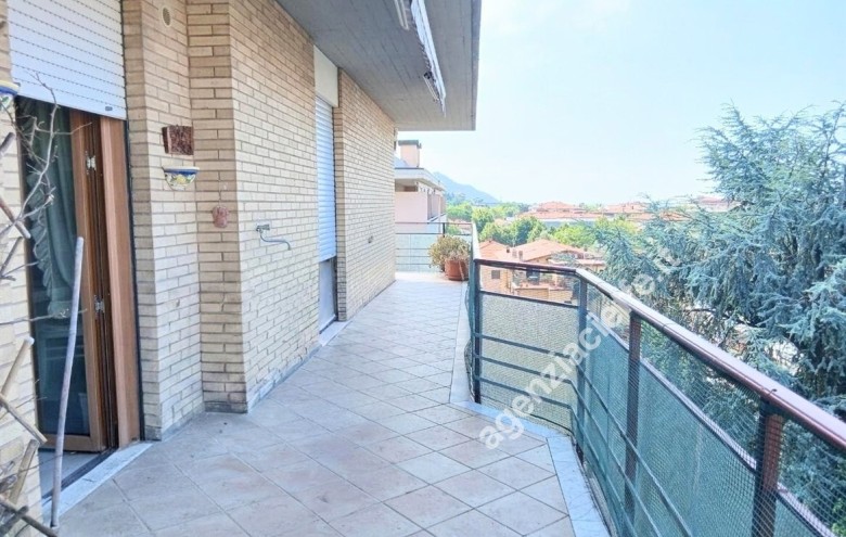 Appartamento in vendita a Massa