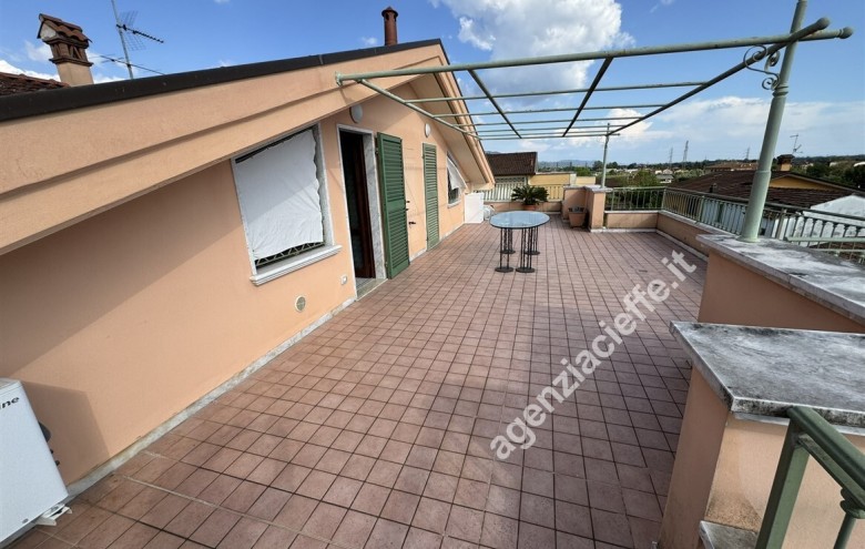 Appartamento in vendita a Massa