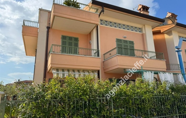 Appartamento in vendita a Massa