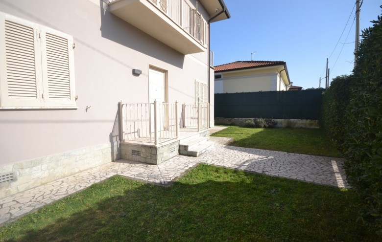 Appartamento in affitto a Pietrasanta