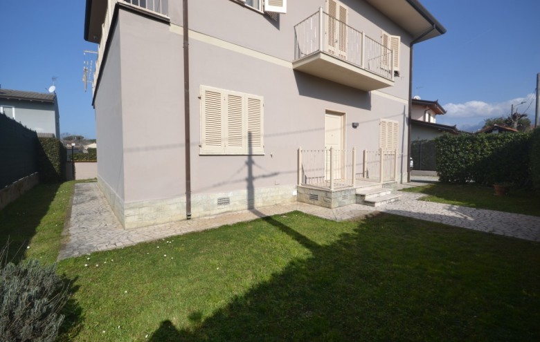 Appartamento in affitto a Pietrasanta